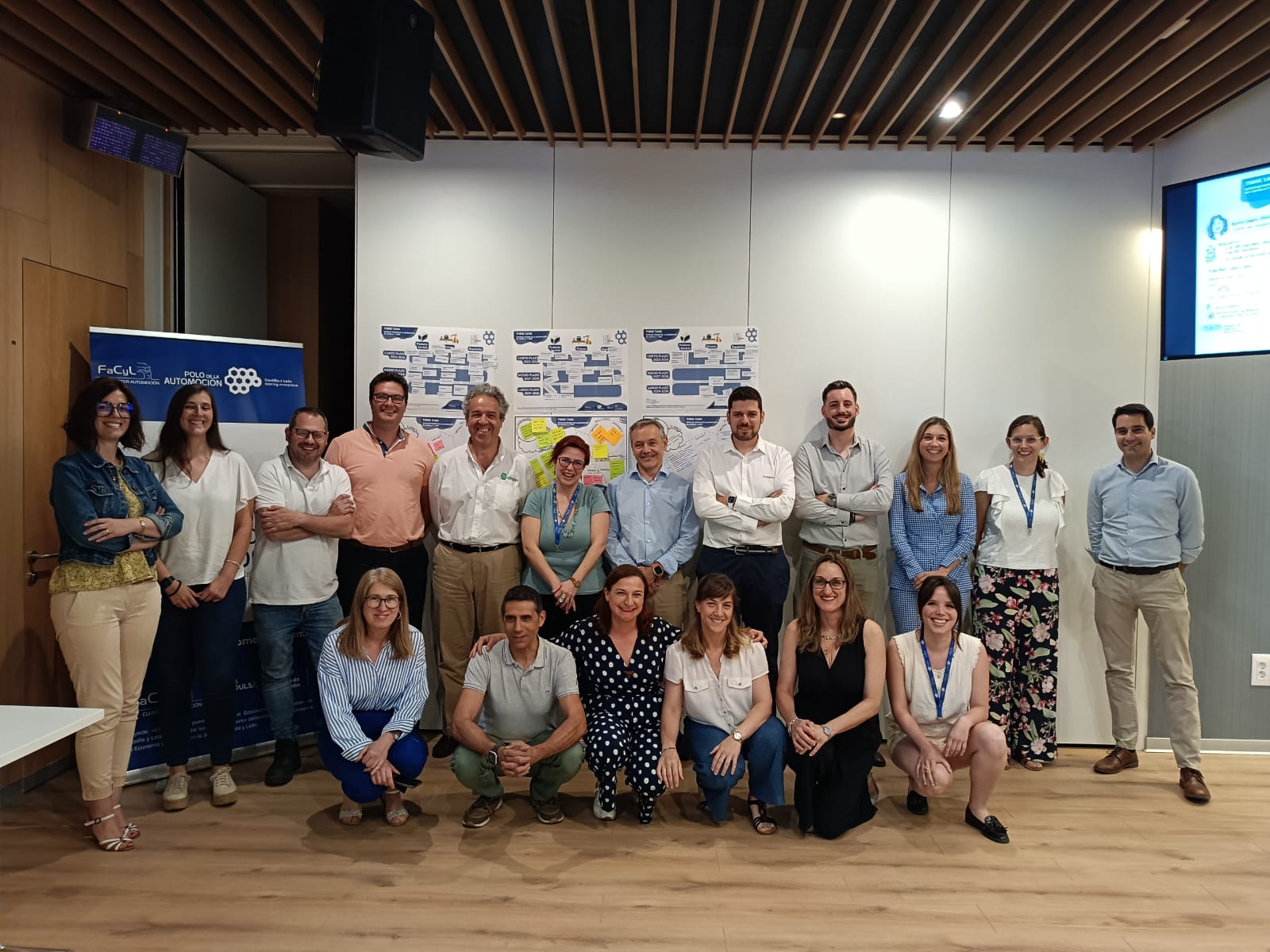 En este momento estás viendo Cluster FaCyL examina los retos de la automoción y la movilidad para el desarrollo de materiales y procesos más sostenibles que garanticen la competitividad del sector