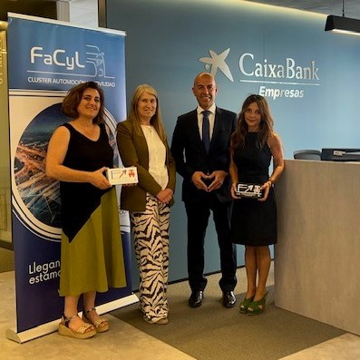 En este momento estás viendo CaixaBank Dualiza se sumará a Cluster FaCyL en el “Proyecto para el Fomento de las Vocaciones Tempranas en Automoción y Movilidad» en su despliegue por Castilla y León